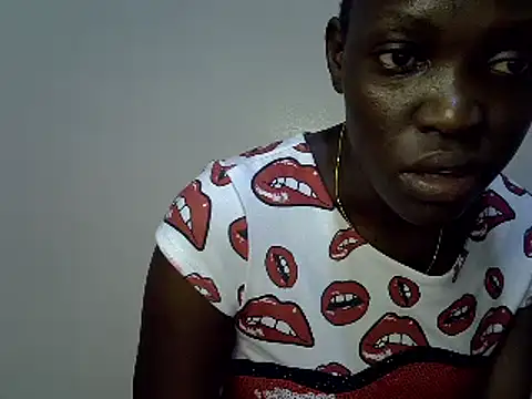 Snapshot of heather_savage chatting on April 13, 2026, 4:00 pm heather savage online show from April 13, 2026, 4:00 pm