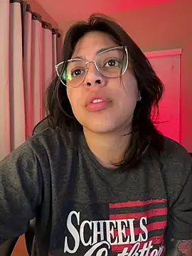 Snapshot of miacanela_xo chatting on March 10, 2025, 1:34 am miacanela xo online show from March 10, 2025, 1:34 am