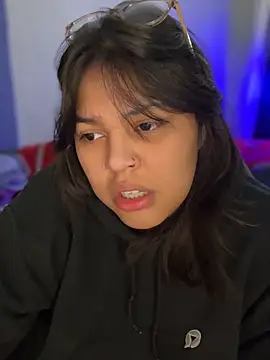 Snapshot of miacanela_xo chatting on December 15, 2025, 1:11 am miacanela xo online show from December 15, 2025, 1:11 am