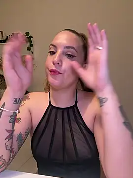 Snapshot of LiliMorganxxx chatting on June 25, 2026, 9:31 pm LiliMorganxxx online show from June 25, 2026, 9:31 pm