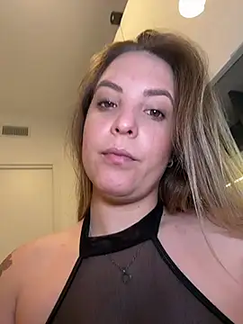 LiliMorganxxx online show from February 15, 2026, 4:06 pm