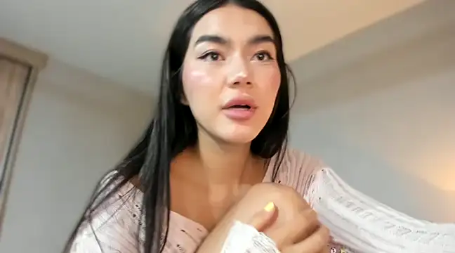 Snapshot of Shineel chatting on March 20, 2025, 4:29 am Shineel online show from March 20, 2025, 4:29 am