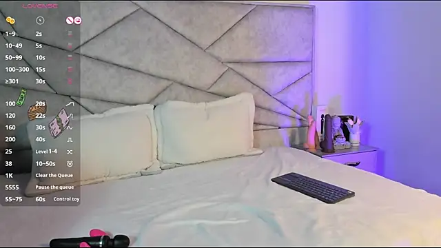 Snapshot of 1m_megan chatting on February 25, 2025, 4:24 am 1m megan online show from February 25, 2025, 4:24 am