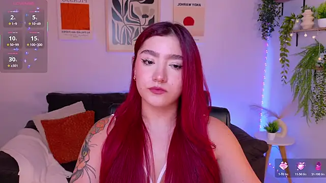 Snapshot of ViolettCastel chatting on April 29, 2026, 10:38 pm ViolettCastel online show from April 29, 2026, 10:38 pm