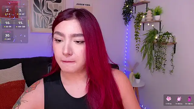 ViolettCastel online show from April 10, 2026, 8:16 pm