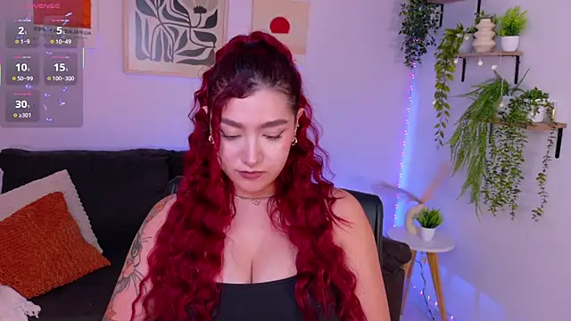 Snapshot of ViolettCastel chatting on May 8, 2026, 8:34 pm ViolettCastel online show from May 8, 2026, 8:34 pm