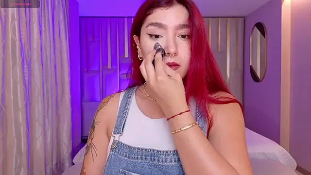 ViolettCastel online show from March 24, 2026, 7:14 pm