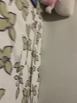 Snapshot of AllureVeil chatting on March 10, 2026, 10:25 pm AllureVeil online show from March 10, 2026, 10:25 pm