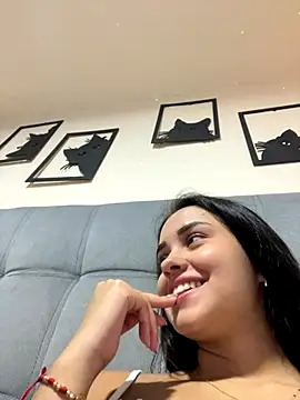 Kimmymadison- online show from September 18, 2025, 4:04 am