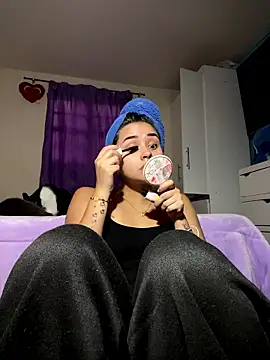 Kimmymadison- online show from January 8, 2026, 8:59 pm