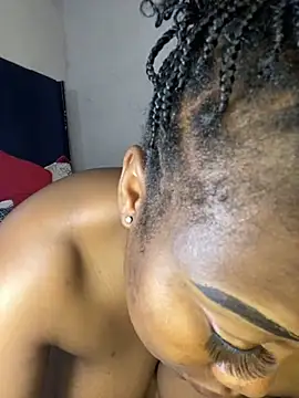 Snapshot of AssMilkymellowxx chatting on October 3, 2025, 4:58 am AssMilkymellowxx online show from October 3, 2025, 4:58 am