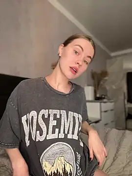 LoveGameSexx online show from March 15, 2026, 8:54 am