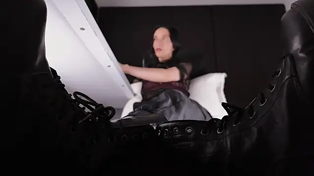 Edranah online show from April 13, 2026, 10:03 pm