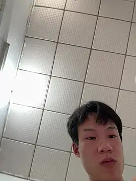 Snapshot of a207199 chatting on July 28, 2026, 9:28 am a207199 online show from July 28, 2026, 9:28 am