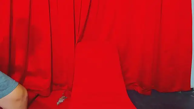 Extreme Team8 online show from September 20, 2025, 4:39 am