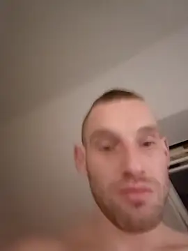 Snapshot of Bartzrl chatting on October 29, 2025, 3:27 am Bartzrl online show from October 29, 2025, 3:27 am