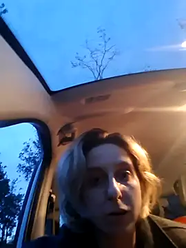 Snapshot of Anitabambola chatting on April 12, 2026, 6:22 pm Anitabambola online show from April 12, 2026, 6:22 pm