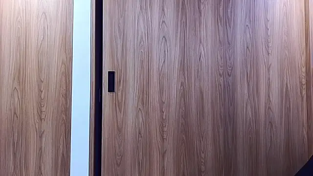 Snapshot of Molly_ADY chatting on November 9, 2025, 1:09 am Molly ADY online show from November 9, 2025, 1:09 am