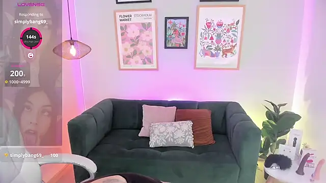 Melissa Koster online show from November 7, 2025, 2:16 am