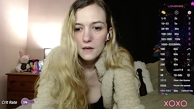 Snapshot of EllieeRose chatting on March 16, 2025, 10:53 pm EllieeRose online show from March 16, 2025, 10:53 pm
