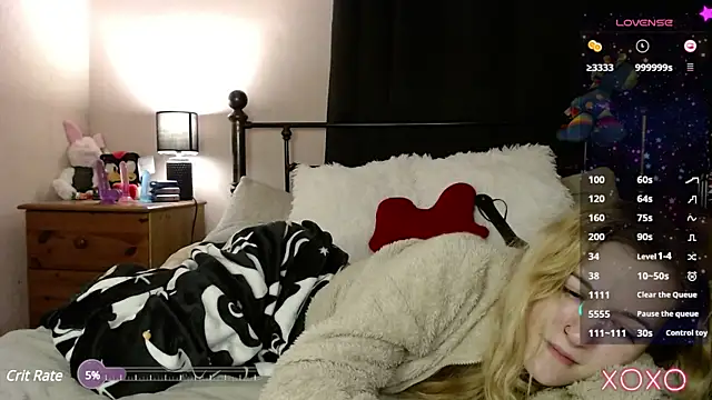 Snapshot of EllieeRose chatting on March 1, 2025, 7:37 pm EllieeRose online show from March 1, 2025, 7:37 pm