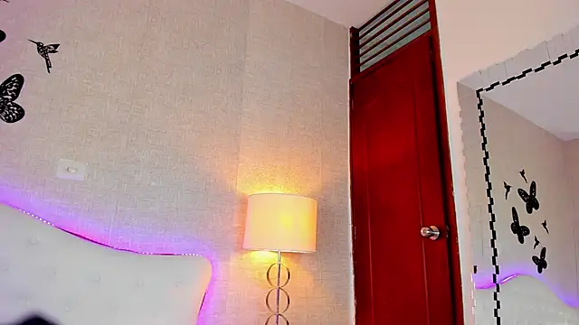 LyaEvanss online show from February 18, 2025, 6:15 am