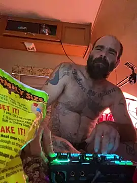 WilldoPita online show from January 18, 2025, 1:19 am