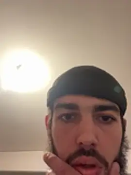 xhxmdnx online show from April 20, 2026, 8:32 pm