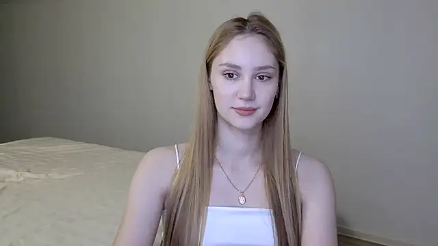 Layla001 online show from January 16, 2025, 5:32 am