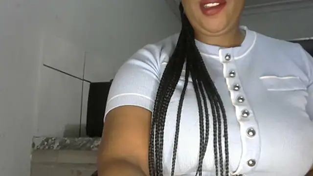 Snapshot of NippleMilkXx chatting on May 30, 2026, 12:28 am NippleMilkXx online show from May 30, 2026, 12:28 am