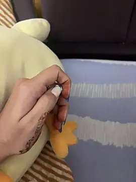 HotIndianCouple  8 online show from October 23, 2025, 11:25 pm