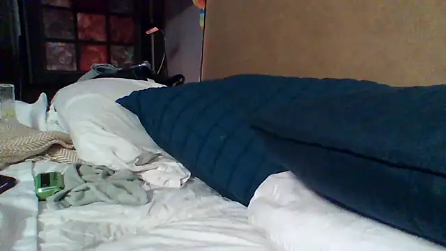 Snapshot of trash4cash chatting on October 29, 2025, 2:38 pm trash4cash online show from October 29, 2025, 2:38 pm