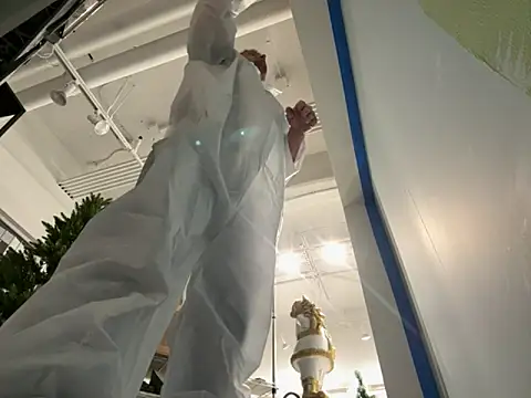 Snapshot of trash4cash chatting on December 4, 2025, 1:37 am trash4cash online show from December 4, 2025, 1:37 am