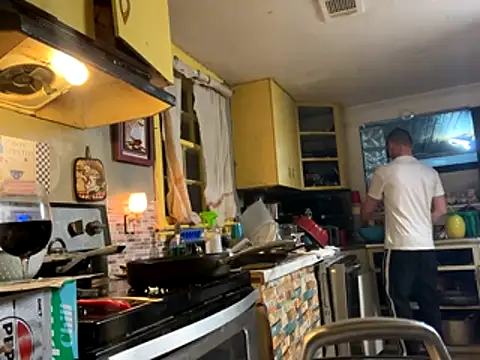 Snapshot of trash4cash chatting on October 16, 2025, 3:15 am trash4cash online show from October 16, 2025, 3:15 am