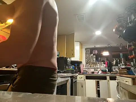 Snapshot of trash4cash chatting on February 18, 2026, 1:36 am trash4cash online show from February 18, 2026, 1:36 am