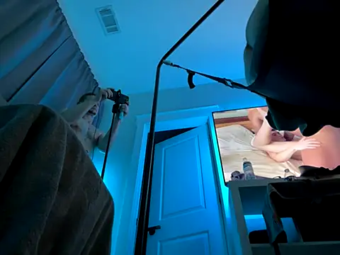 Snapshot of trash4cash chatting on November 26, 2025, 12:32 am trash4cash online show from November 26, 2025, 12:32 am