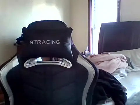 YandereDemon online show from December 27, 2024, 4:21 pm