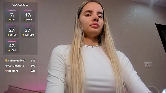 Erika Carpenter online show from March 18, 2025, 1:34 pm