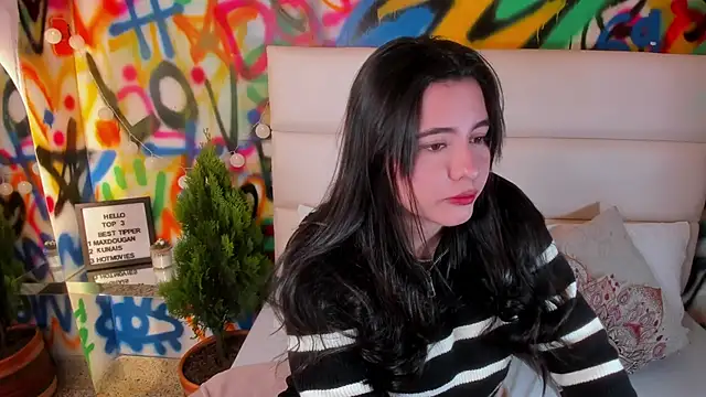 Snapshot of Liana_Bernocchi chatting on November 14, 2025, 9:07 pm Liana Bernocchi online show from November 14, 2025, 9:07 pm