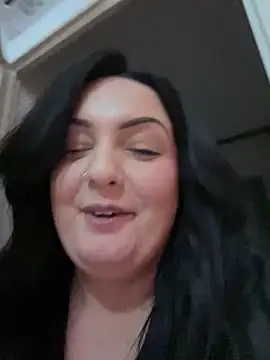 Snapshot of ninusbabee chatting on December 6, 2024, 9:40 pm ninusbabee online show from December 6, 2024, 9:40 pm