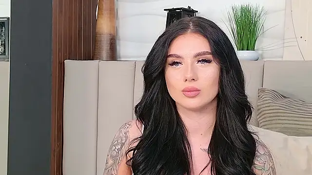 CarolinePrescott online show from February 21, 2026, 7:05 pm