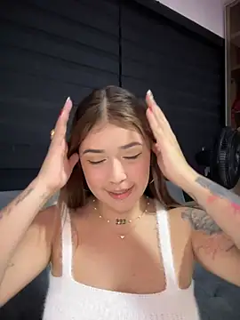 JoselinFlower  online show from December 14, 2024, 3:39 am