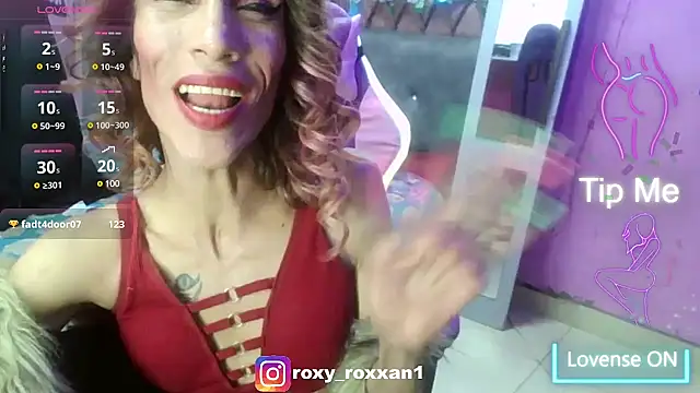 roxy roxxan online show from March 23, 2025, 3:21 am