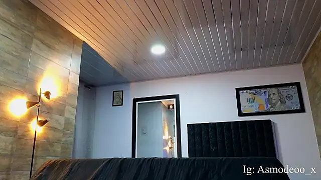 Snapshot of AsmodeoCox chatting on October 14, 2025, 12:55 am AsmodeoCox online show from October 14, 2025, 12:55 am