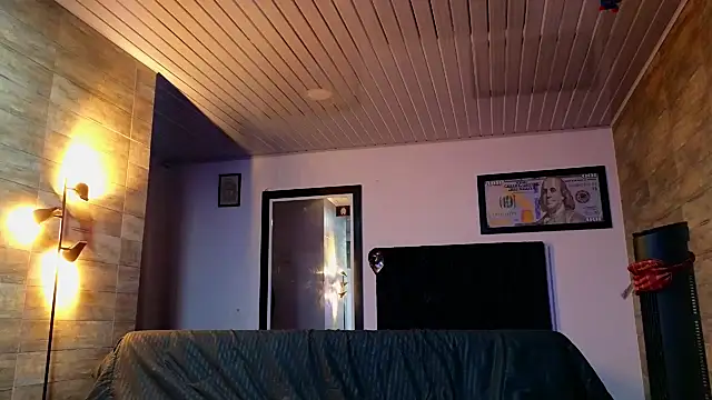 Snapshot of AsmodeoCox chatting on October 31, 2025, 8:22 am AsmodeoCox online show from October 31, 2025, 8:22 am