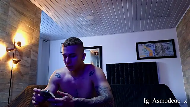 Snapshot of AsmodeoCox chatting on October 12, 2025, 8:43 pm AsmodeoCox online show from October 12, 2025, 8:43 pm