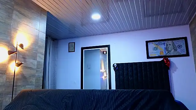 Snapshot of AsmodeoCox chatting on October 14, 2025, 11:25 pm AsmodeoCox online show from October 14, 2025, 11:25 pm