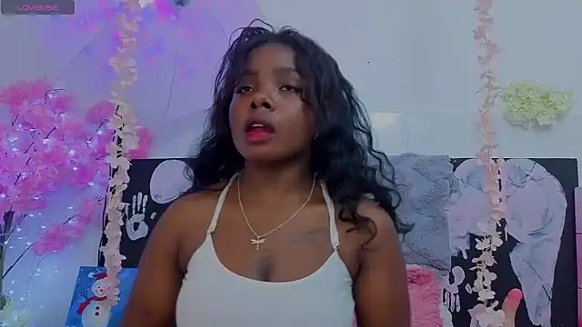 Snapshot of KilyetVera3x chatting on January 7, 2026, 5:23 am KilyetVera3x online show from January 7, 2026, 5:23 am