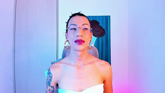 Snapshot of sofiaa_grey_ chatting on April 6, 2026, 1:23 pm sofiaa grey online show from April 6, 2026, 1:23 pm