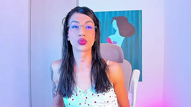 Snapshot of sofiaa_grey_ chatting on April 11, 2026, 1:37 pm sofiaa grey online show from April 11, 2026, 1:37 pm